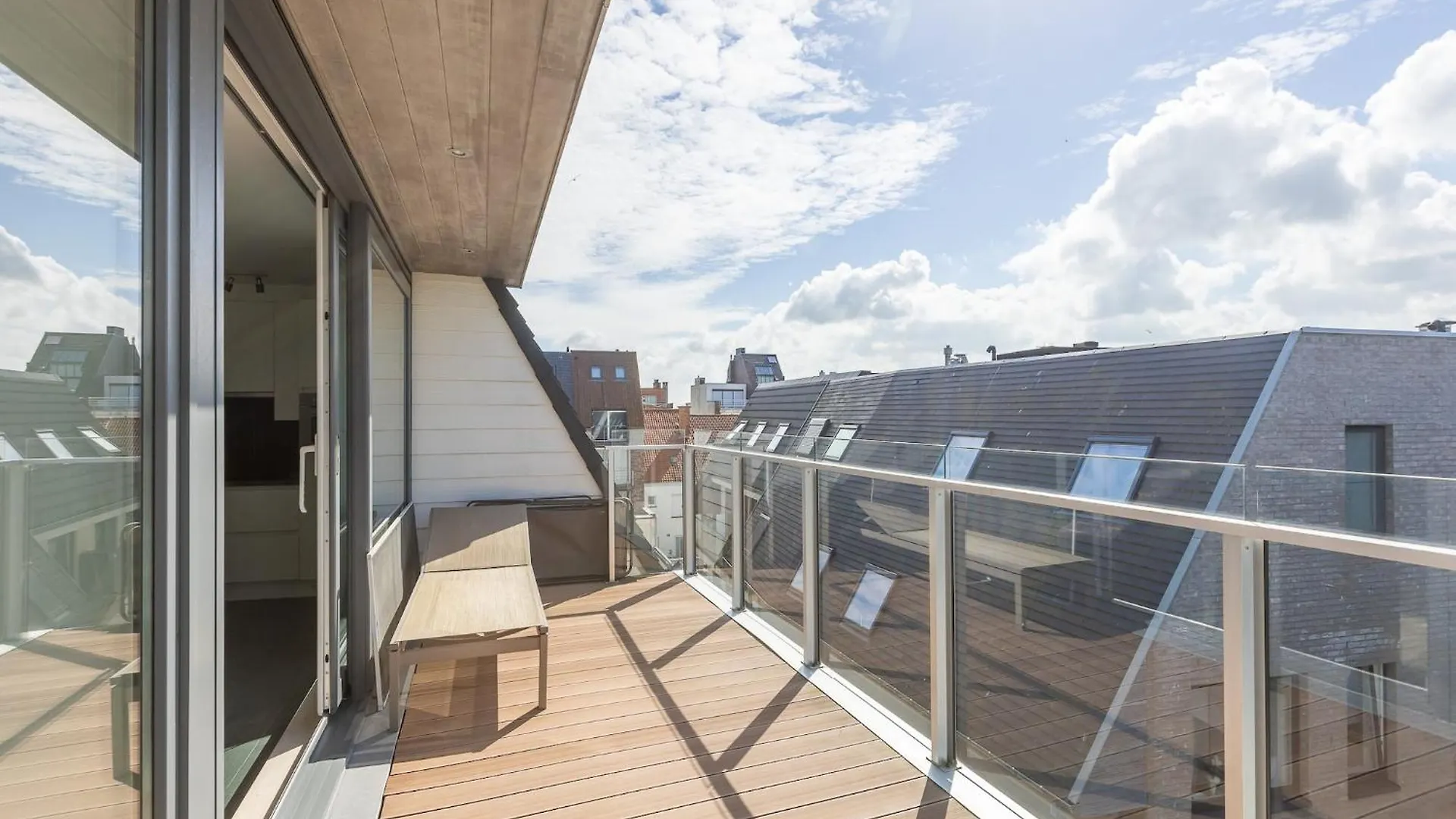 Sunny Apartment With Open Terrace Middelkerke